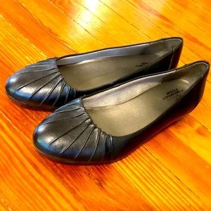 Women’s LifeStride Black Cadence Wedges Size 9.5